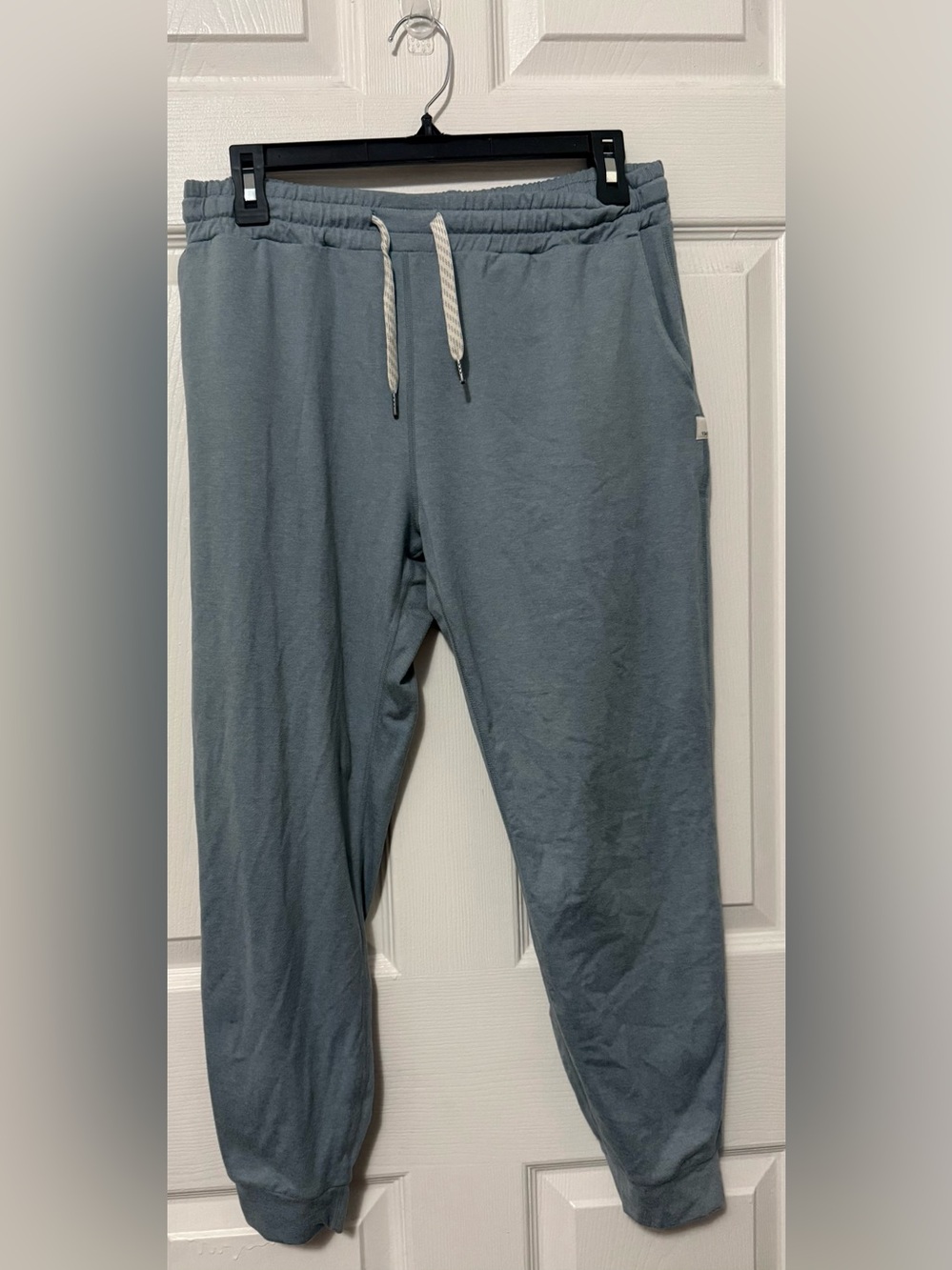 Vuori Light Blue Performance Jogger size medium